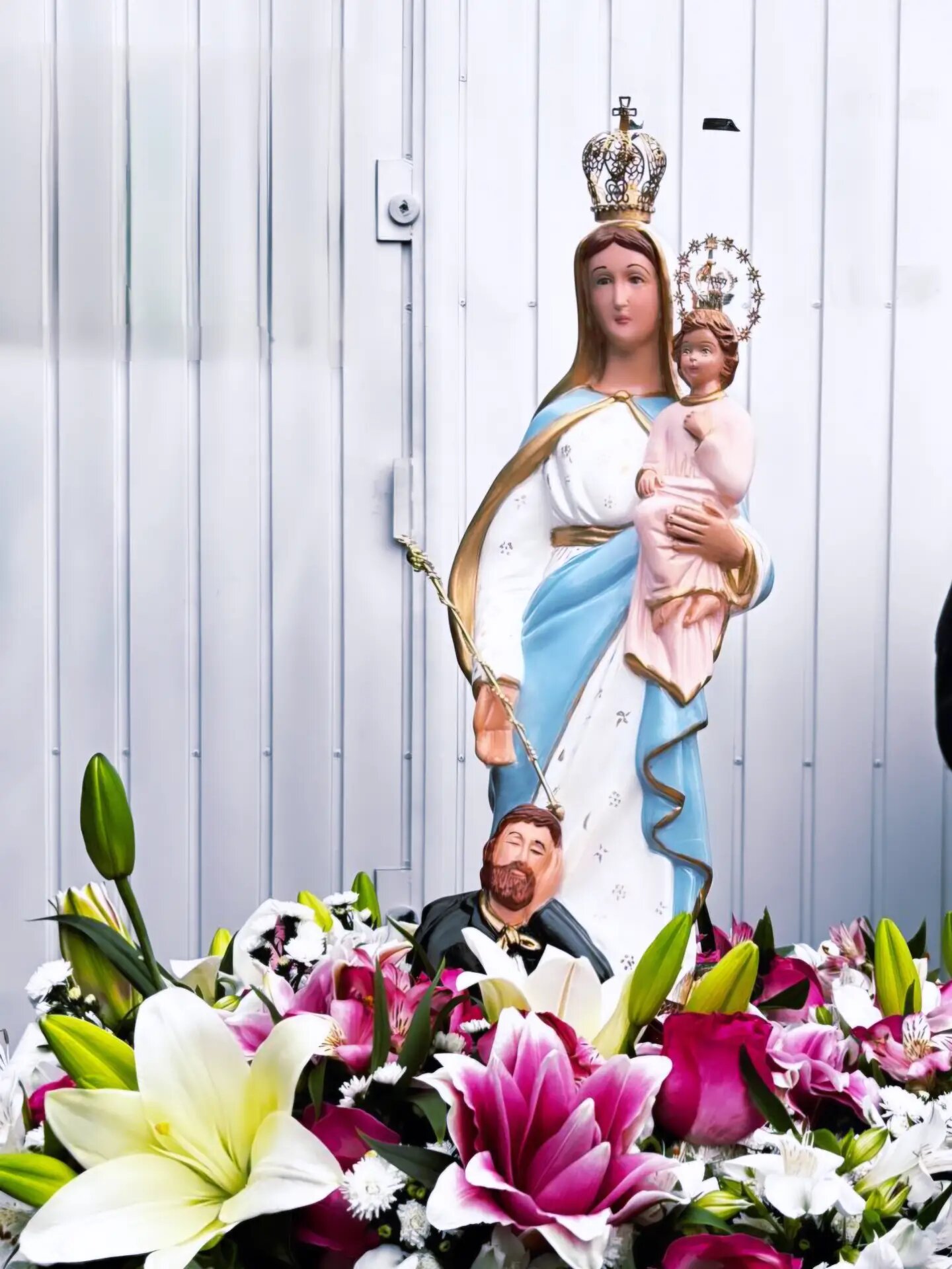 Procissão de Nossa Senhora da Penha pelas ruas do bairro